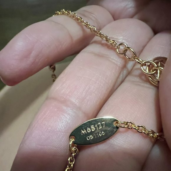 Authentic Louis Vuitton Flower Bracelet - Picture 6 of 9